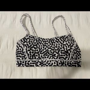 Lululemon bra NWOT